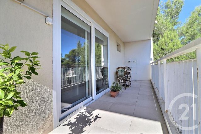 Appartement F3 à vendre - 3 pièces - 78.46 m2 - ST RAPHAEL - 83 - PROVENCE-ALPES-COTE-D-AZUR - Century 21 Sud Habitat