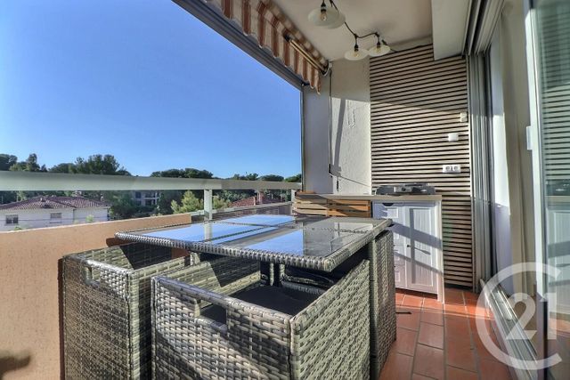 Appartement à vendre - 2 pièces - 23.55 m2 - ST RAPHAEL - 83 - PROVENCE-ALPES-COTE-D-AZUR - Century 21 Sud Habitat