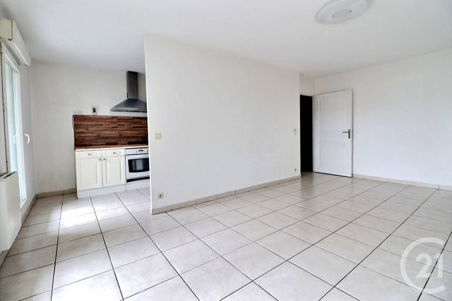 Appartement F3 à vendre - 3 pièces - 68.28 m2 - FREJUS - 83 - PROVENCE-ALPES-COTE-D-AZUR - Century 21 Sud Habitat