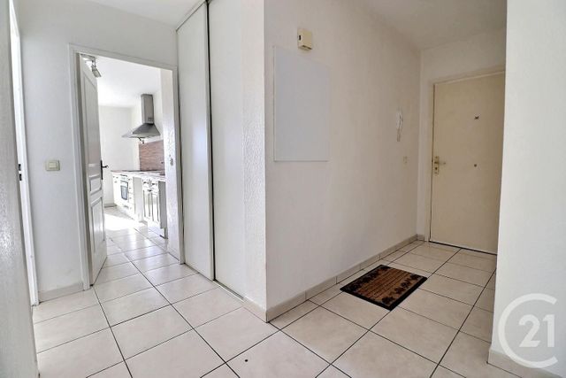 Appartement F3 à vendre - 3 pièces - 68.28 m2 - FREJUS - 83 - PROVENCE-ALPES-COTE-D-AZUR - Century 21 Sud Habitat