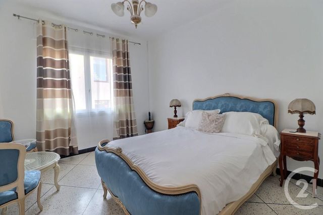 Appartement F4 à vendre - 4 pièces - 82.55 m2 - ST RAPHAEL - 83 - PROVENCE-ALPES-COTE-D-AZUR - Century 21 Sud Habitat