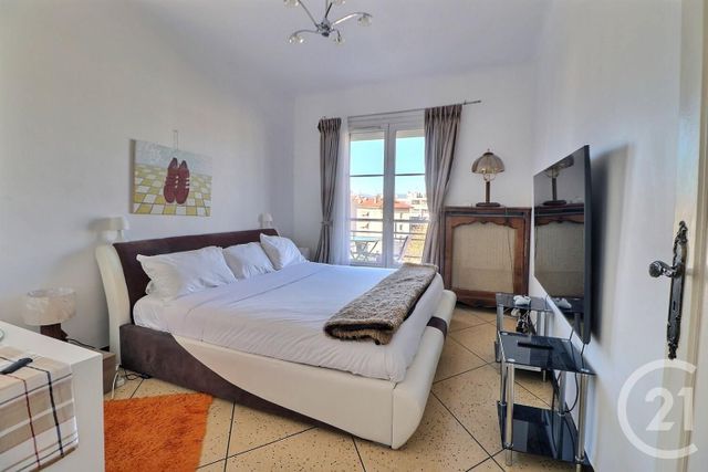 Appartement F4 à vendre - 4 pièces - 82.55 m2 - ST RAPHAEL - 83 - PROVENCE-ALPES-COTE-D-AZUR - Century 21 Sud Habitat