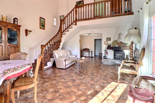 maison à vendre - 5 pièces - 128.27 m2 - ST RAPHAEL - 83 - PROVENCE-ALPES-COTE-D-AZUR - Century 21 Sud Habitat