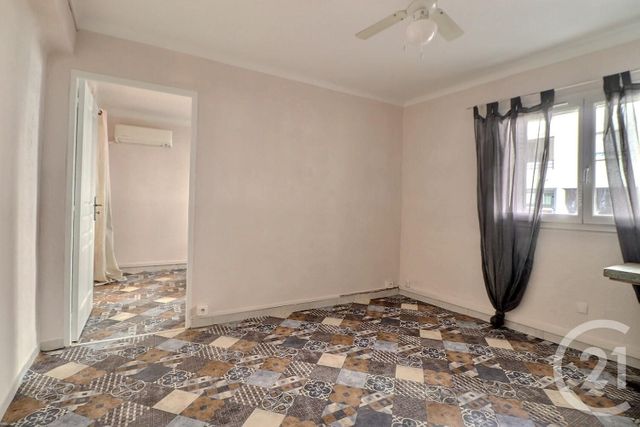 Appartement T2 à vendre - 2 pièces - 22.79 m2 - ST RAPHAEL - 83 - PROVENCE-ALPES-COTE-D-AZUR - Century 21 Sud Habitat