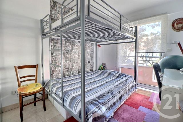 Appartement F4 à vendre - 4 pièces - 100.0 m2 - FREJUS - 83 - PROVENCE-ALPES-COTE-D-AZUR - Century 21 Sud Habitat