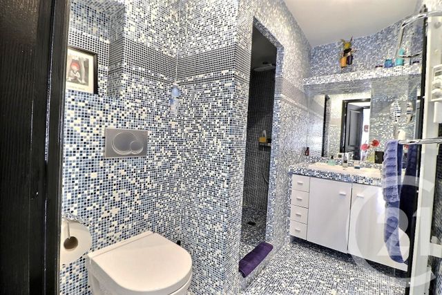 Appartement F4 à vendre - 4 pièces - 100.0 m2 - FREJUS - 83 - PROVENCE-ALPES-COTE-D-AZUR - Century 21 Sud Habitat