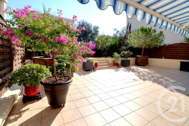 Appartement F4 à vendre - 4 pièces - 100.0 m2 - FREJUS - 83 - PROVENCE-ALPES-COTE-D-AZUR - Century 21 Sud Habitat