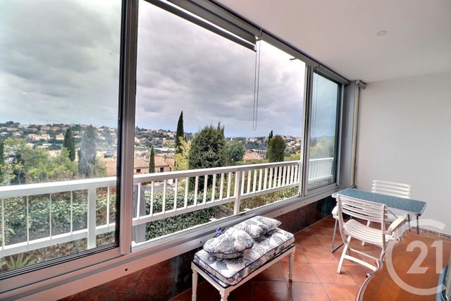 Appartement F4 à vendre - 4 pièces - 79.0 m2 - ST RAPHAEL - 83 - PROVENCE-ALPES-COTE-D-AZUR - Century 21 Sud Habitat