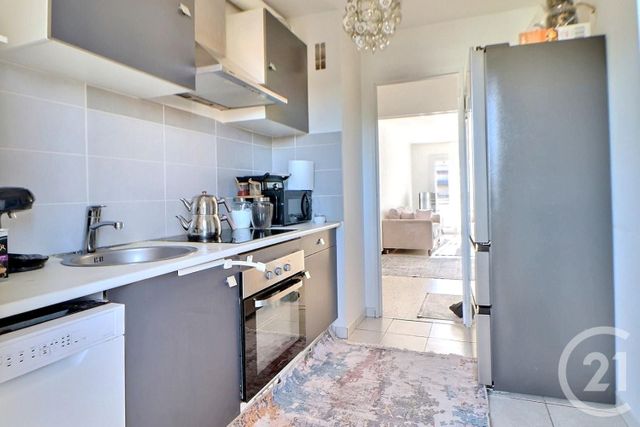 Appartement à vendre - 3 pièces - 60.0 m2 - FREJUS - 83 - PROVENCE-ALPES-COTE-D-AZUR - Century 21 Sud Habitat