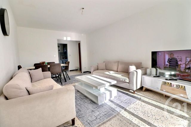 Appartement à vendre - 3 pièces - 60.0 m2 - FREJUS - 83 - PROVENCE-ALPES-COTE-D-AZUR - Century 21 Sud Habitat