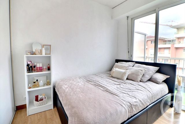 Appartement T2 à vendre - 2 pièces - 23.2 m2 - FREJUS - 83 - PROVENCE-ALPES-COTE-D-AZUR - Century 21 Sud Habitat