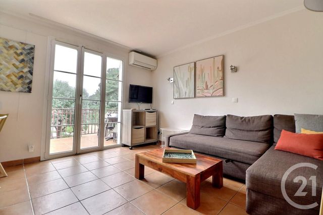 Appartement F3 à vendre - 2 pièces - 39.0 m2 - ST RAPHAEL - 83 - PROVENCE-ALPES-COTE-D-AZUR - Century 21 Sud Habitat