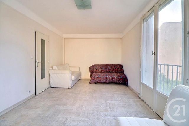 Appartement F1 à vendre - 1 pièce - 29.1 m2 - ST RAPHAEL - 83 - PROVENCE-ALPES-COTE-D-AZUR - Century 21 Sud Habitat