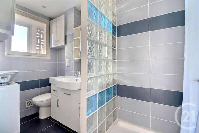 Appartement F1 à vendre - 1 pièce - 29.1 m2 - ST RAPHAEL - 83 - PROVENCE-ALPES-COTE-D-AZUR - Century 21 Sud Habitat