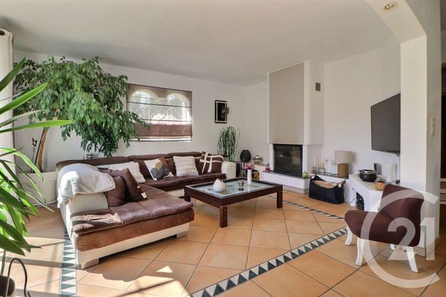 maison à vendre - 3 pièces - 119.69 m2 - FREJUS - 83 - PROVENCE-ALPES-COTE-D-AZUR - Century 21 Sud Habitat