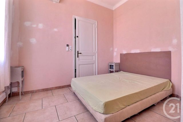 Appartement F1 à vendre - 3 pièces - 130.0 m2 - ST RAPHAEL - 83 - PROVENCE-ALPES-COTE-D-AZUR - Century 21 Sud Habitat
