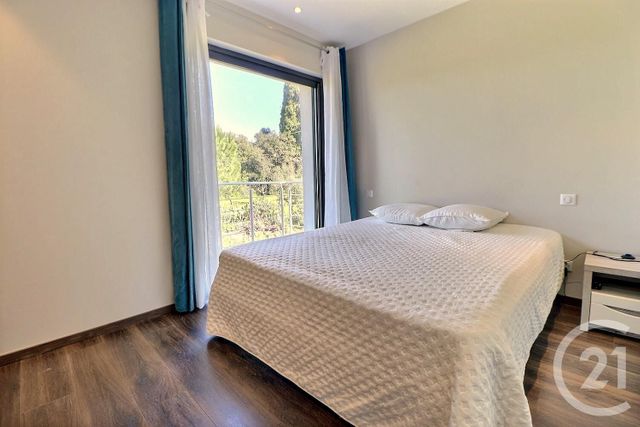 maison à vendre - 6 pièces - 262.0 m2 - ROQUEBRUNE SUR ARGENS - 83 - PROVENCE-ALPES-COTE-D-AZUR - Century 21 Sud Habitat