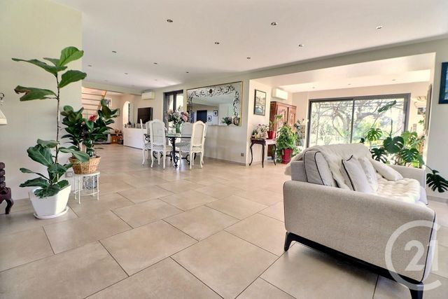 maison à vendre - 6 pièces - 262.0 m2 - ROQUEBRUNE SUR ARGENS - 83 - PROVENCE-ALPES-COTE-D-AZUR - Century 21 Sud Habitat