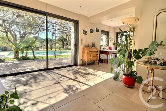 maison à vendre - 6 pièces - 262.0 m2 - ROQUEBRUNE SUR ARGENS - 83 - PROVENCE-ALPES-COTE-D-AZUR - Century 21 Sud Habitat