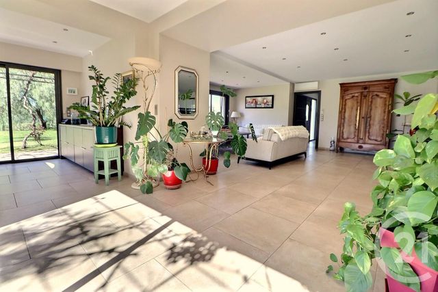 maison à vendre - 6 pièces - 262.0 m2 - ROQUEBRUNE SUR ARGENS - 83 - PROVENCE-ALPES-COTE-D-AZUR - Century 21 Sud Habitat