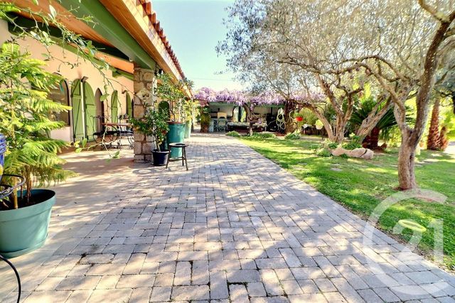 maison à vendre - 6 pièces - 262.0 m2 - ROQUEBRUNE SUR ARGENS - 83 - PROVENCE-ALPES-COTE-D-AZUR - Century 21 Sud Habitat