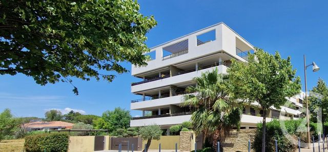 Appartement T2 à vendre - 2 pièces - 50.6 m2 - FREJUS - 83 - PROVENCE-ALPES-COTE-D-AZUR - Century 21 Sud Habitat