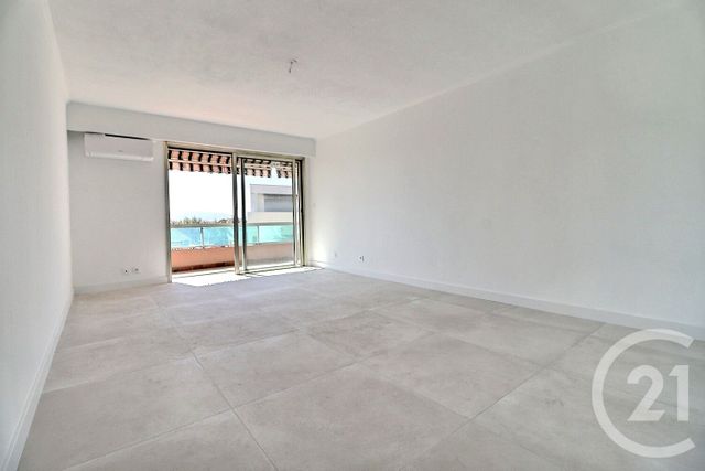 Appartement F3 à vendre - 3 pièces - 70.58 m2 - ST RAPHAEL - 83 - PROVENCE-ALPES-COTE-D-AZUR - Century 21 Sud Habitat