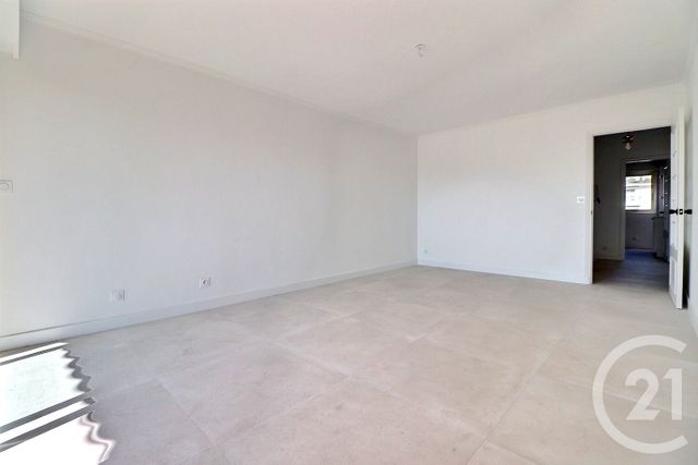 Appartement F3 à vendre - 3 pièces - 70.58 m2 - ST RAPHAEL - 83 - PROVENCE-ALPES-COTE-D-AZUR - Century 21 Sud Habitat