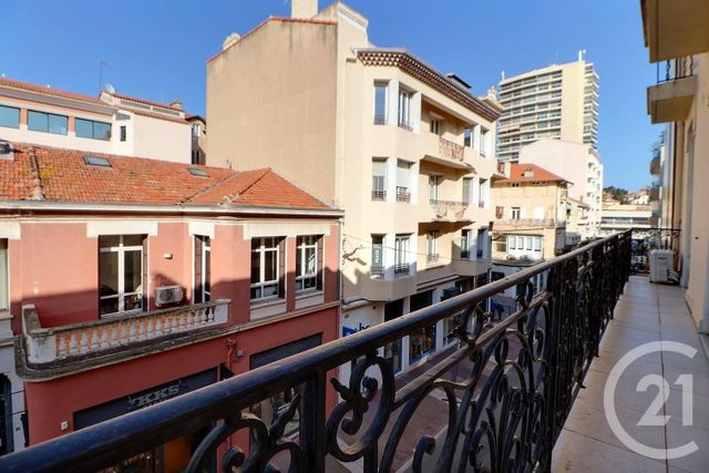 Appartement F3 à vendre - 3 pièces - 81.91 m2 - ST RAPHAEL - 83 - PROVENCE-ALPES-COTE-D-AZUR - Century 21 Sud Habitat