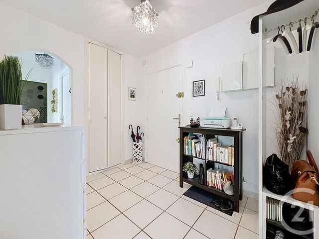 Appartement F3 à vendre - 3 pièces - 67.2 m2 - ST RAPHAEL - 83 - PROVENCE-ALPES-COTE-D-AZUR - Century 21 Sud Habitat