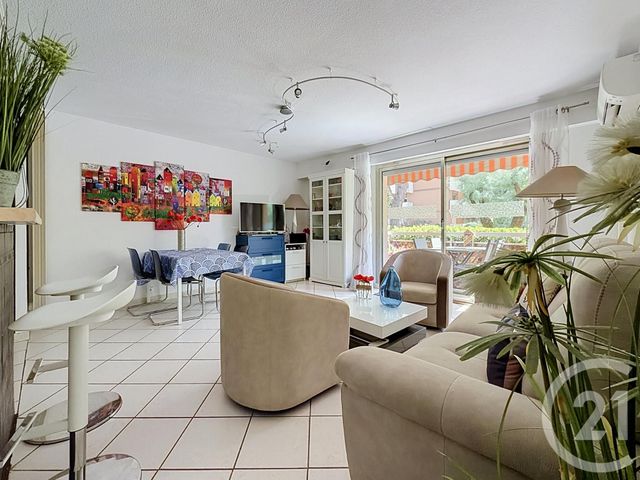 Appartement F3 à vendre - 3 pièces - 67.2 m2 - ST RAPHAEL - 83 - PROVENCE-ALPES-COTE-D-AZUR - Century 21 Sud Habitat