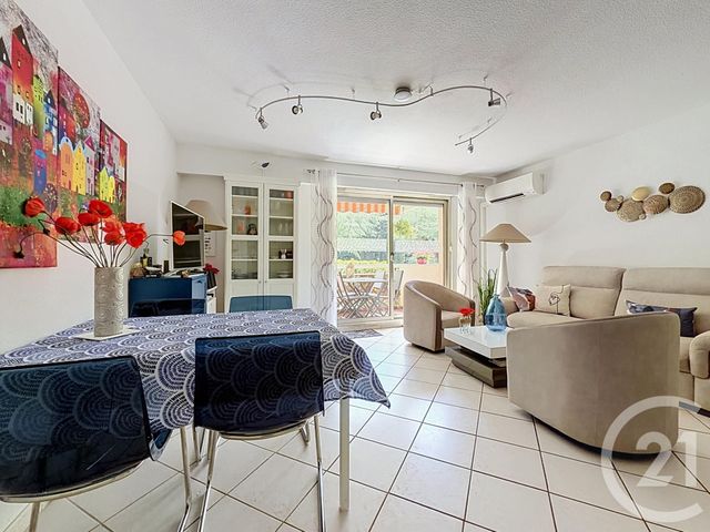 Appartement F3 à vendre - 3 pièces - 67.2 m2 - ST RAPHAEL - 83 - PROVENCE-ALPES-COTE-D-AZUR - Century 21 Sud Habitat
