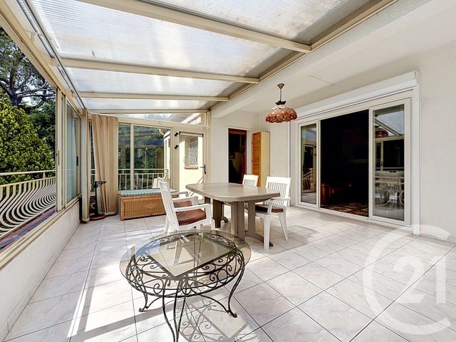 maison à vendre - 5 pièces - 165.27 m2 - ST RAPHAEL - 83 - PROVENCE-ALPES-COTE-D-AZUR - Century 21 Sud Habitat