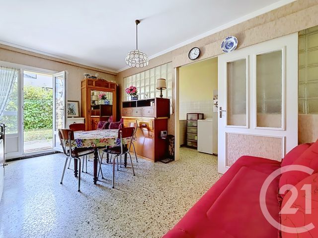 maison à vendre - 5 pièces - 165.27 m2 - ST RAPHAEL - 83 - PROVENCE-ALPES-COTE-D-AZUR - Century 21 Sud Habitat