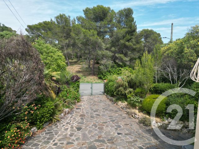 maison à vendre - 5 pièces - 165.27 m2 - ST RAPHAEL - 83 - PROVENCE-ALPES-COTE-D-AZUR - Century 21 Sud Habitat