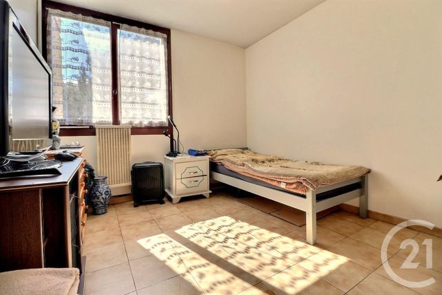 Appartement F4 à vendre - 4 pièces - 83.95 m2 - FREJUS - 83 - PROVENCE-ALPES-COTE-D-AZUR - Century 21 Sud Habitat