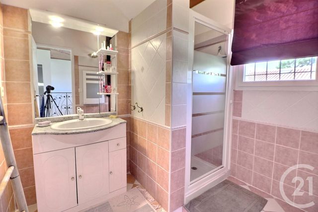 maison à vendre - 4 pièces - 125.0 m2 - ST RAPHAEL - 83 - PROVENCE-ALPES-COTE-D-AZUR - Century 21 Sud Habitat