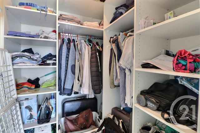 Appartement T4 à vendre - 4 pièces - 86.25 m2 - ST RAPHAEL - 83 - PROVENCE-ALPES-COTE-D-AZUR - Century 21 Sud Habitat