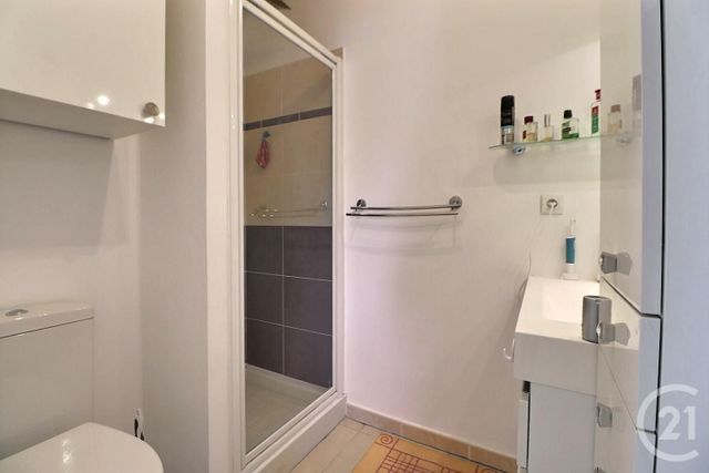 Appartement T4 à vendre - 4 pièces - 86.25 m2 - ST RAPHAEL - 83 - PROVENCE-ALPES-COTE-D-AZUR - Century 21 Sud Habitat