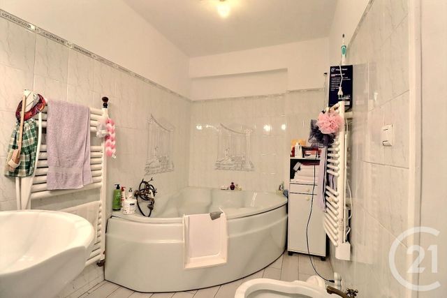 maison à vendre - 8 pièces - 190.0 m2 - FAYENCE - 83 - PROVENCE-ALPES-COTE-D-AZUR - Century 21 Sud Habitat