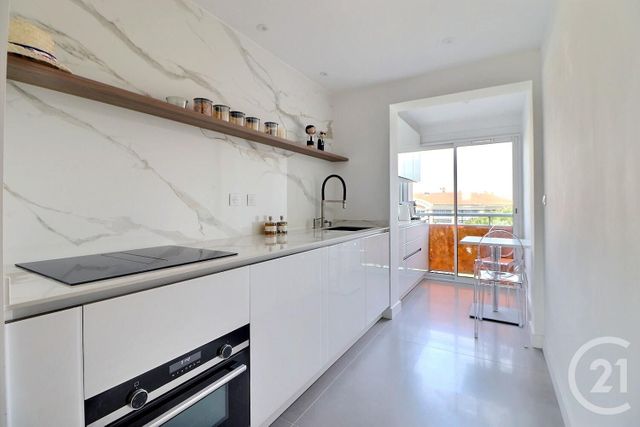 Appartement F3 à vendre - 3 pièces - 68.49 m2 - FREJUS - 83 - PROVENCE-ALPES-COTE-D-AZUR - Century 21 Sud Habitat