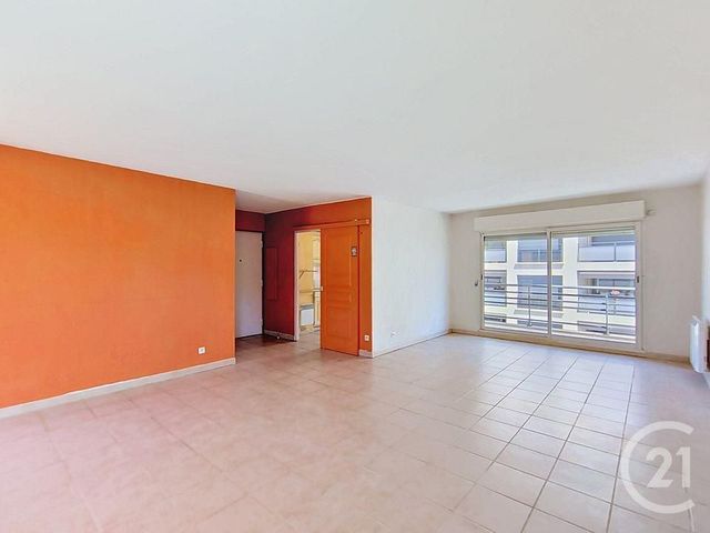 Appartement T4 à vendre - 4 pièces - 102.36 m2 - ST RAPHAEL - 83 - PROVENCE-ALPES-COTE-D-AZUR - Century 21 Sud Habitat