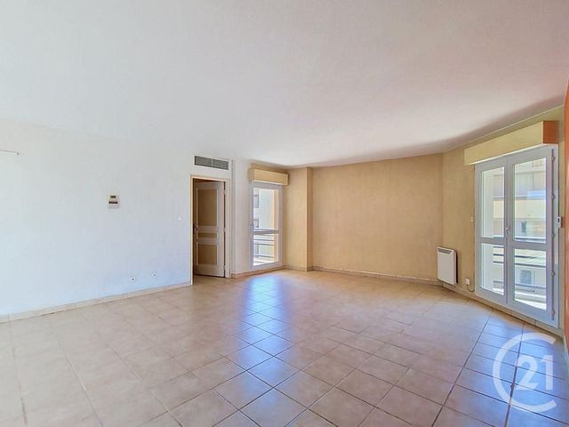 Appartement T4 à vendre - 4 pièces - 102.36 m2 - ST RAPHAEL - 83 - PROVENCE-ALPES-COTE-D-AZUR - Century 21 Sud Habitat