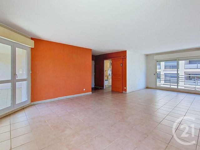 Appartement T4 à vendre - 4 pièces - 102.36 m2 - ST RAPHAEL - 83 - PROVENCE-ALPES-COTE-D-AZUR - Century 21 Sud Habitat
