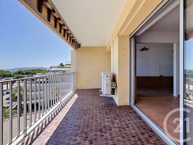 Appartement F3 à vendre FREJUS