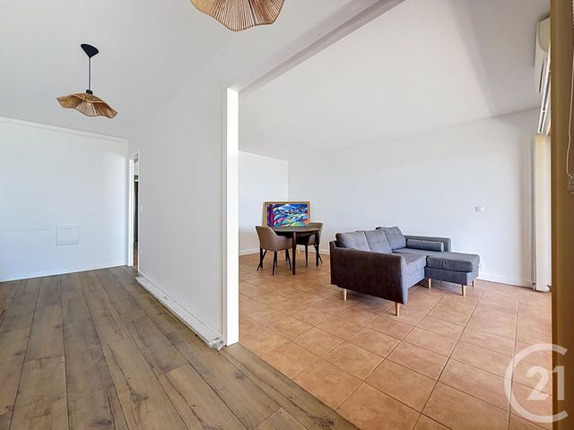 Appartement F3 à vendre - 3 pièces - 71.0 m2 - FREJUS - 83 - PROVENCE-ALPES-COTE-D-AZUR - Century 21 Sud Habitat