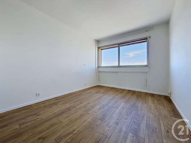 Appartement F3 à vendre - 3 pièces - 71.0 m2 - FREJUS - 83 - PROVENCE-ALPES-COTE-D-AZUR - Century 21 Sud Habitat