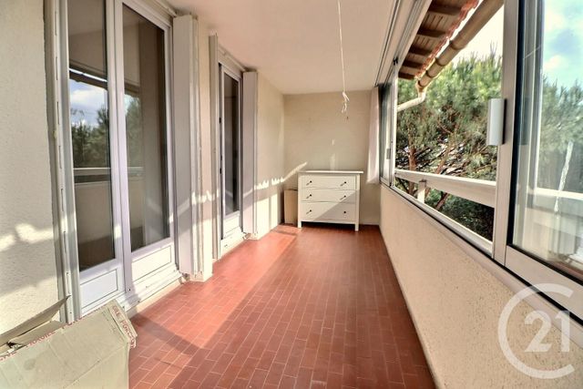 Appartement T3 à vendre - 3 pièces - 70.0 m2 - FREJUS - 83 - PROVENCE-ALPES-COTE-D-AZUR - Century 21 Sud Habitat