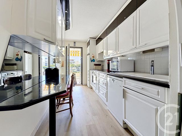 Appartement à vendre - 3 pièces - 74.9 m2 - FREJUS - 83 - PROVENCE-ALPES-COTE-D-AZUR - Century 21 Sud Habitat