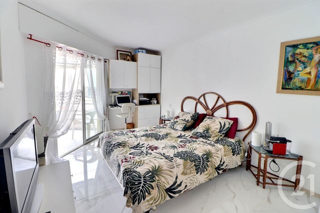 Appartement à vendre - 3 pièces - 95.0 m2 - ST RAPHAEL - 83 - PROVENCE-ALPES-COTE-D-AZUR - Century 21 Sud Habitat